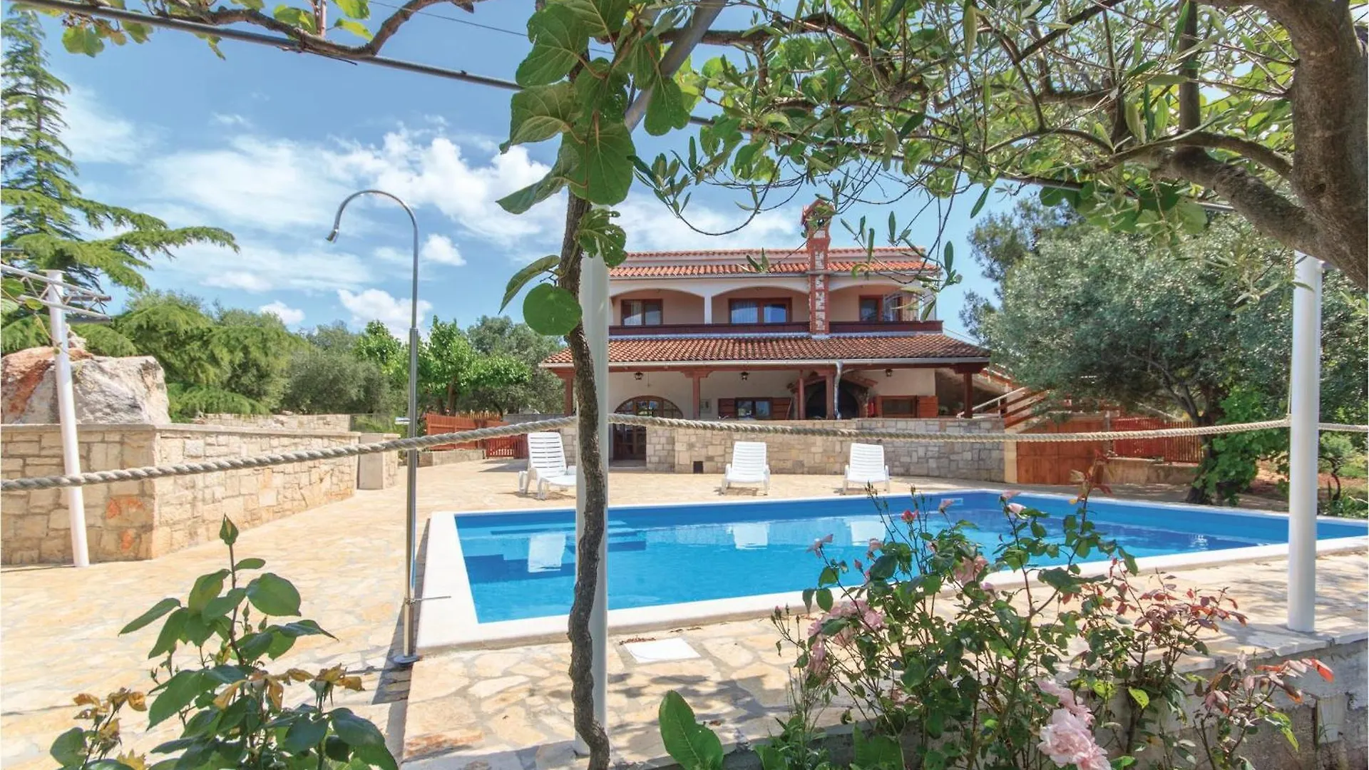 Holiday home Lovely Home In Vodnjan
